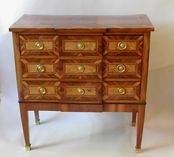 A Louis XVI period Est of France marqueterie chest of drawers 