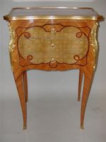  Une table de salon, de style Louis XV, signée de Paul Sormani, circa 1880. 