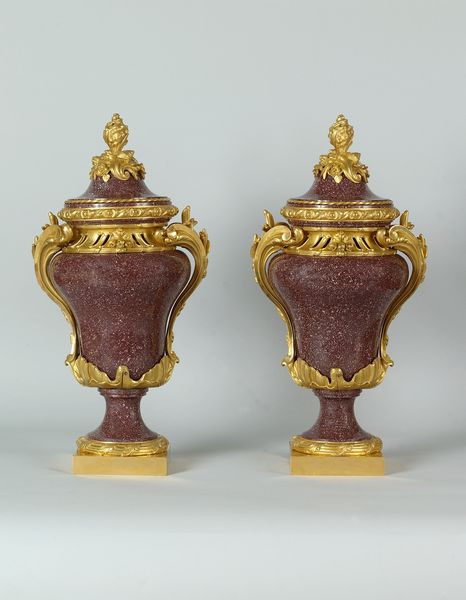 Paire vases Porphyre d'Egypte